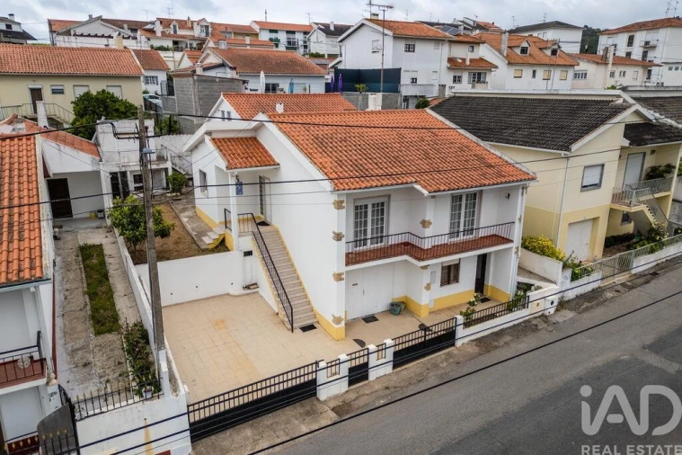 Moradia T3 para Venda em Alcobaça e Vestiaria Foto 27