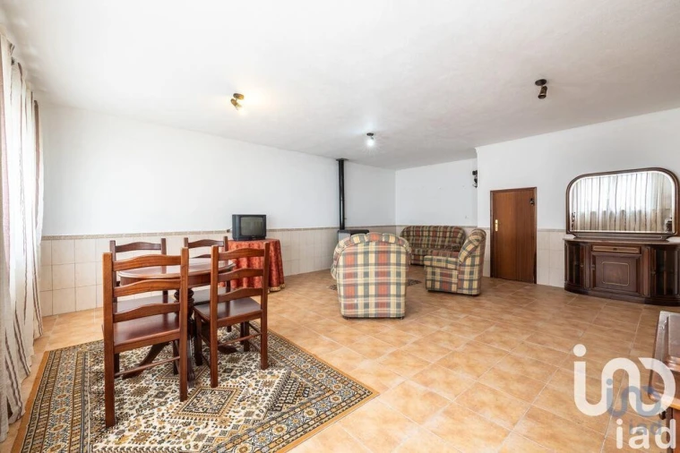 Moradia T3 para Venda em Alcobaça e Vestiaria Foto 3