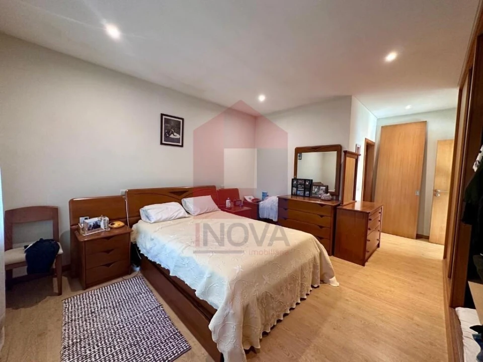 Moradia T3 para Venda em Sabariz Foto 21