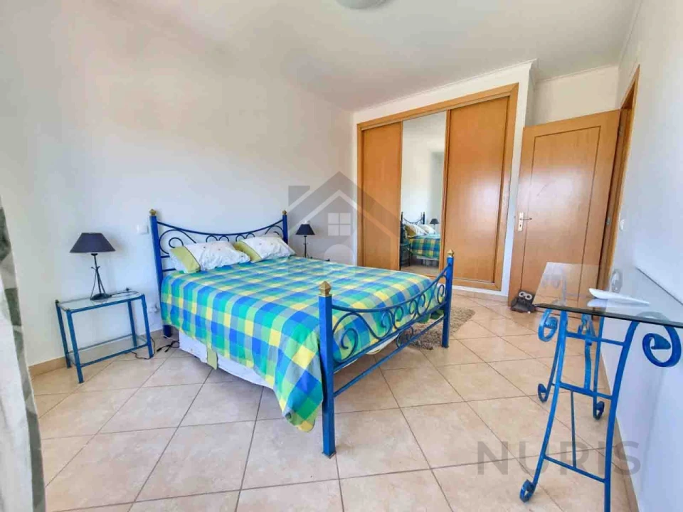 Apartamento T3 para Arrendamento em Estômbar e Parchal Foto 17