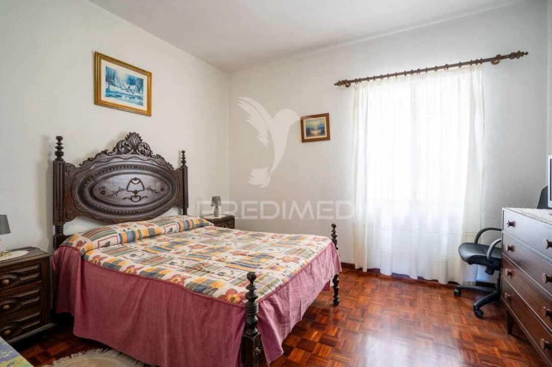 Moradia T3 para Venda em Caniço Foto 13