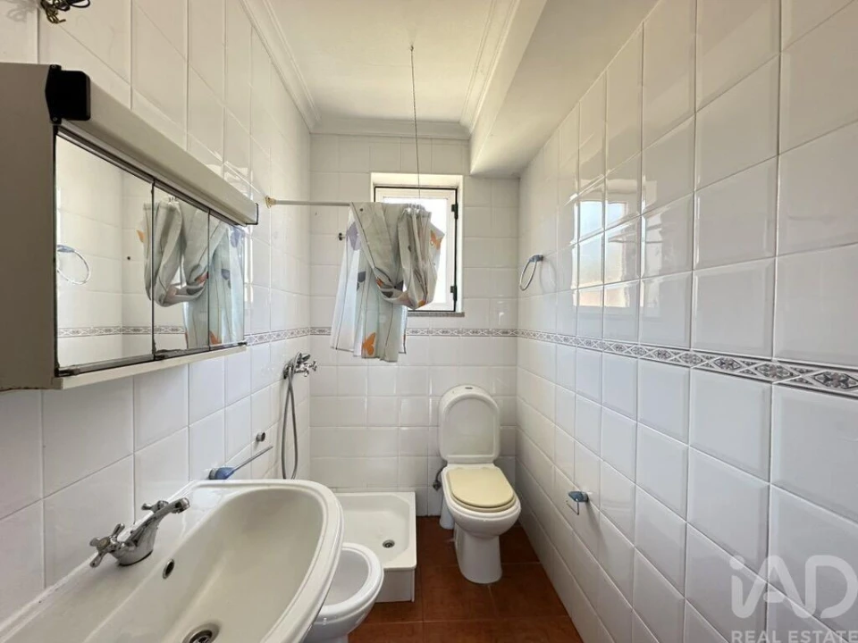 Prédio para Venda em Gouveia (São Pedro e São Julião) Foto 15