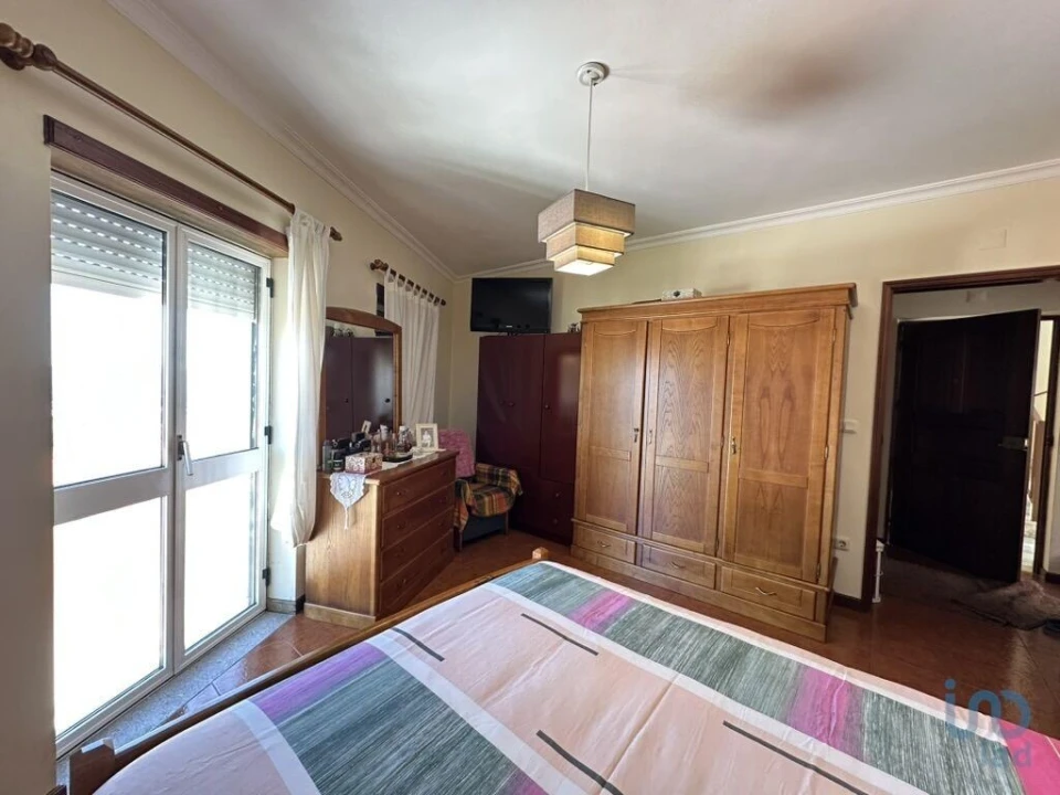 Prédio para Venda em Gouveia (São Pedro e São Julião) Foto 5