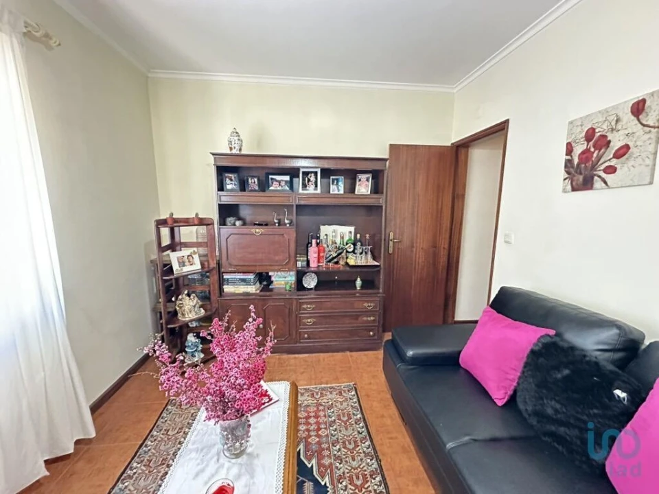 Prédio para Venda em Gouveia (São Pedro e São Julião) Foto 8