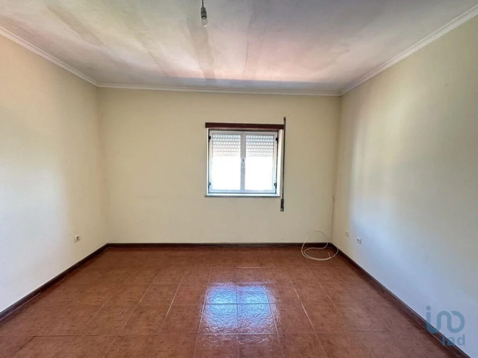 Prédio para Venda em Gouveia (São Pedro e São Julião) Foto 10