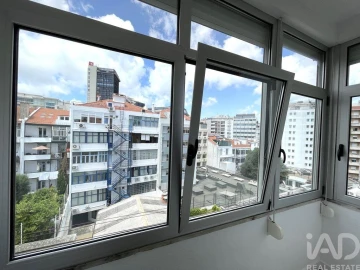 Apartamento T1 para Arrendamento em Arroios