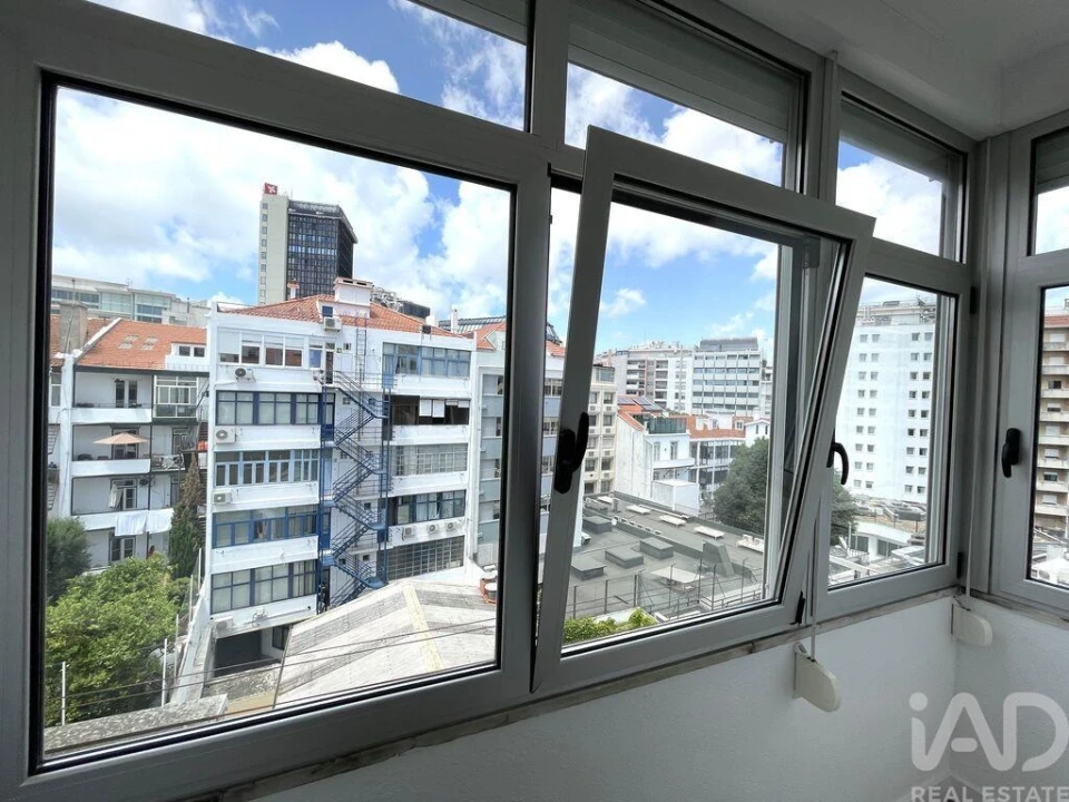 Apartamento T1 para Arrendamento em Arroios Foto 8