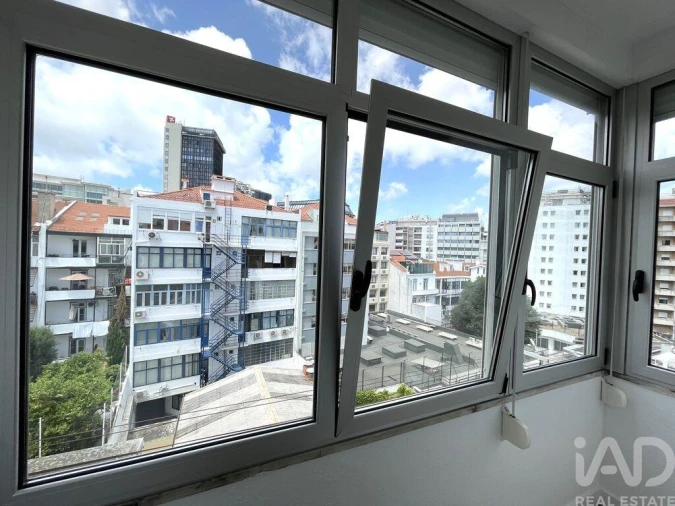 Apartamento T1 para Arrendamento em Arroios Foto 8