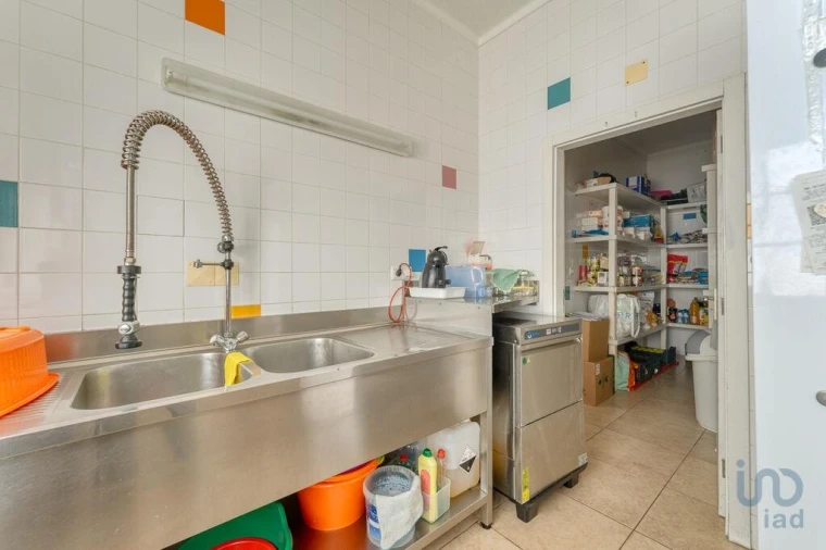 Moradia T4 para Venda em Colmeias e Memória Foto 5