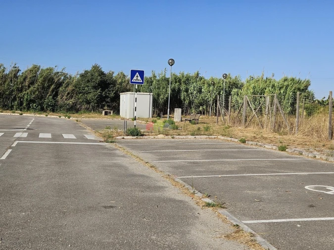 Terreno para Venda em Sarilhos Grandes Foto 26