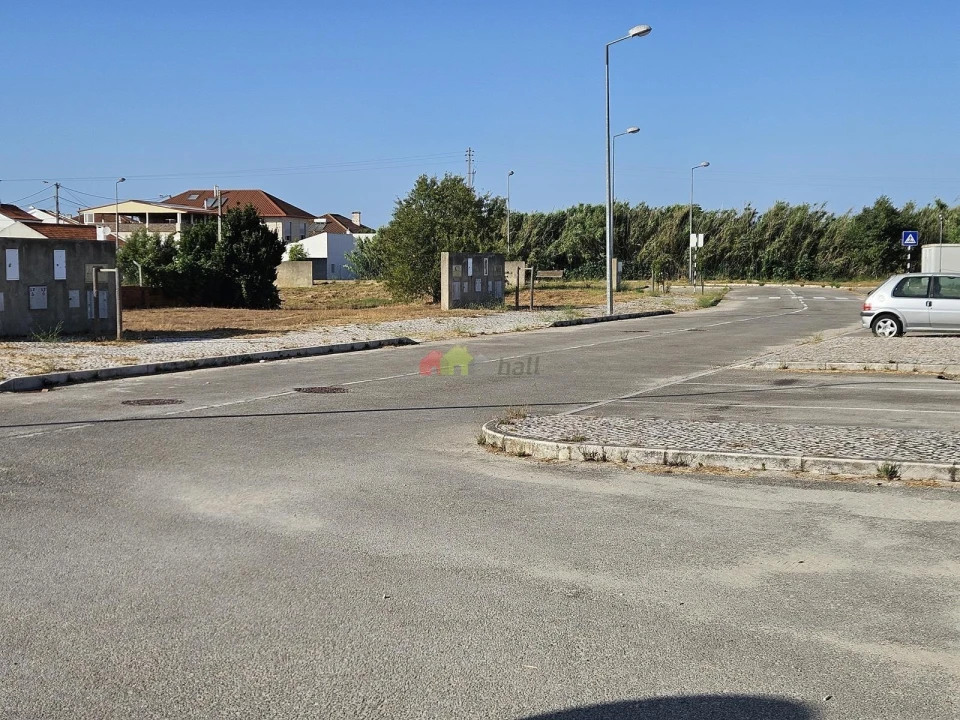 Terreno para Venda em Sarilhos Grandes Foto 24