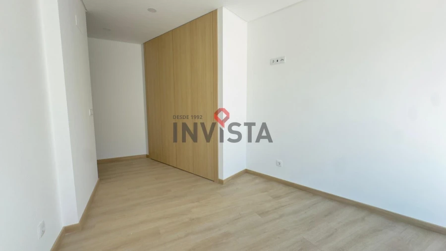 Apartamento T3 para Venda em Castanheira do Ribatejo e Cachoeiras Foto 19