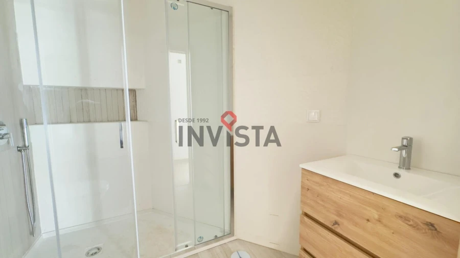 Apartamento T3 para Venda em Castanheira do Ribatejo e Cachoeiras Foto 18