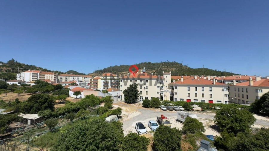 Apartamento T3 para Venda em Castanheira do Ribatejo e Cachoeiras Foto 6