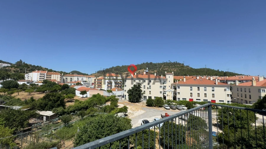 Apartamento T3 para Venda em Castanheira do Ribatejo e Cachoeiras Foto 8