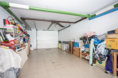 Moradia T3 para Venda em Charneca de Caparica e Sobreda