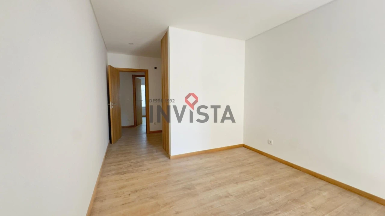 Apartamento T3 para Venda em Castanheira do Ribatejo e Cachoeiras Foto 13