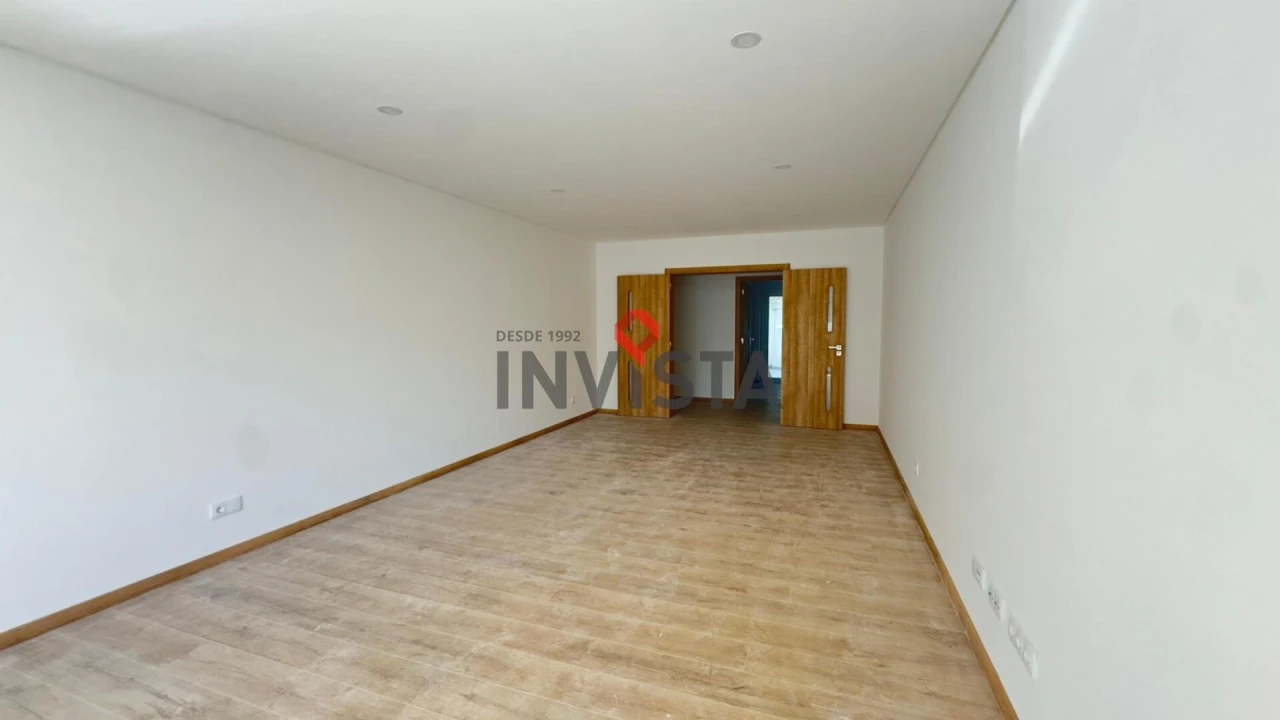 Apartamento T3 para Venda em Castanheira do Ribatejo e Cachoeiras Foto 9