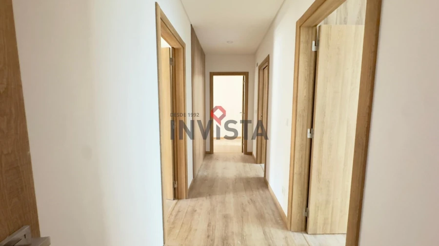 Apartamento T3 para Venda em Castanheira do Ribatejo e Cachoeiras Foto 12