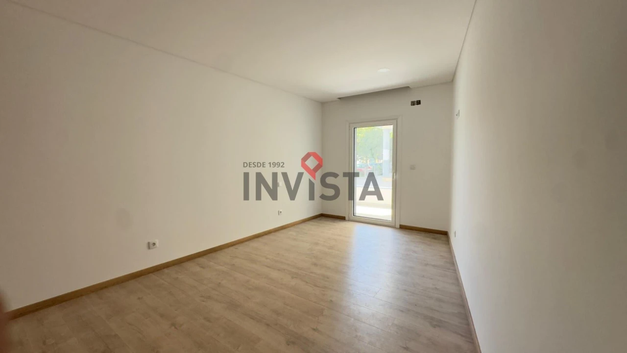 Apartamento T3 para Venda em Castanheira do Ribatejo e Cachoeiras Foto 19