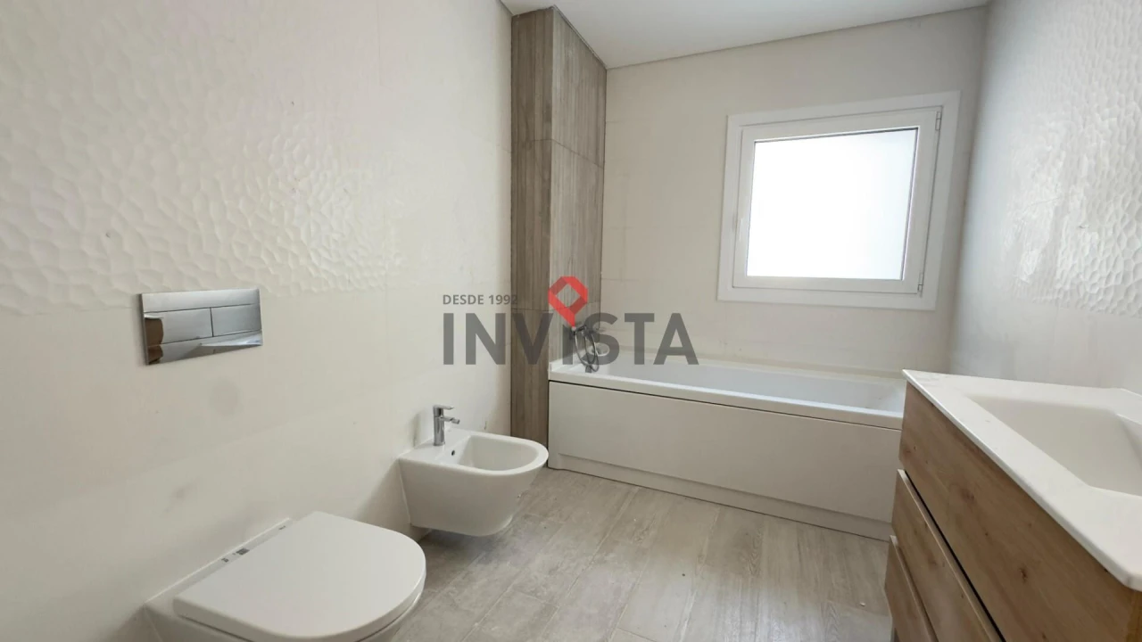 Apartamento T3 para Venda em Castanheira do Ribatejo e Cachoeiras Foto 20