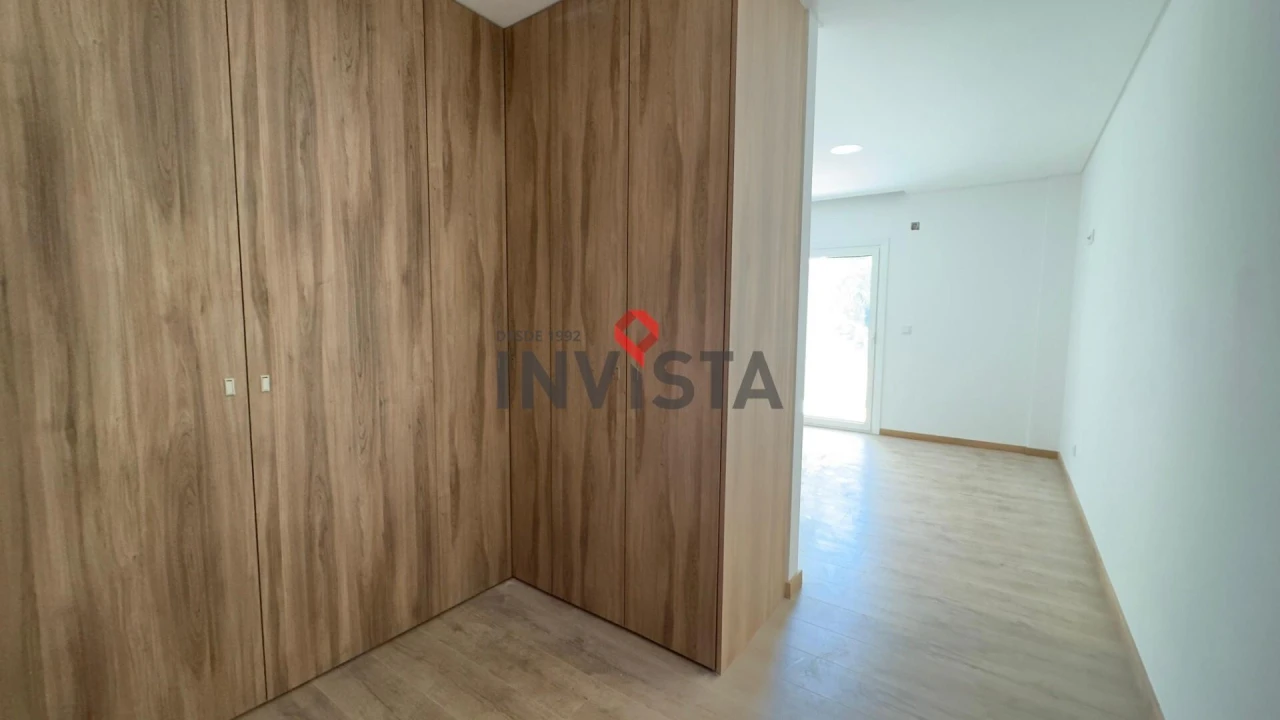 Apartamento T3 para Venda em Castanheira do Ribatejo e Cachoeiras Foto 15