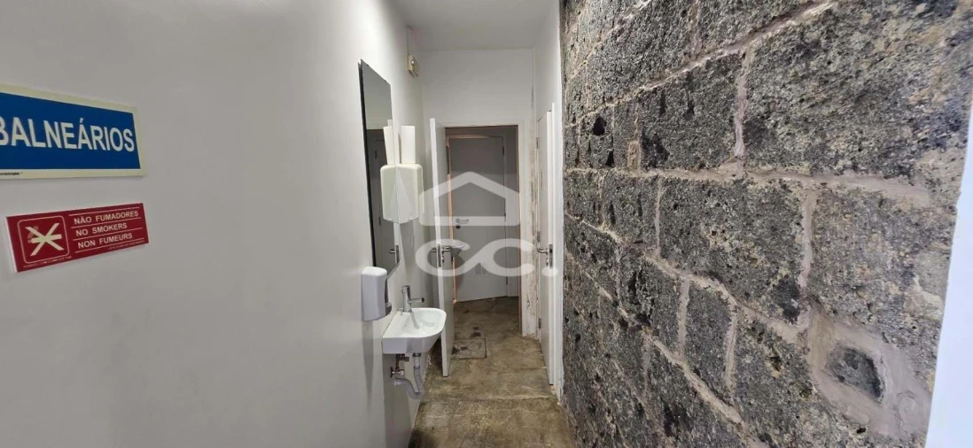 Negócio para Arrendamento em Ponta Delgada (São Pedro) Foto 10