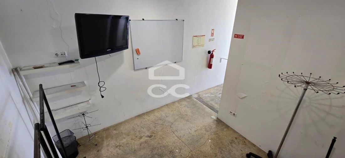 Negócio para Arrendamento em Ponta Delgada (São Pedro) Foto 9