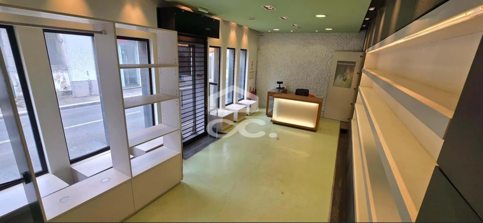 Negócio para Arrendamento em Ponta Delgada (São Pedro) Foto 3