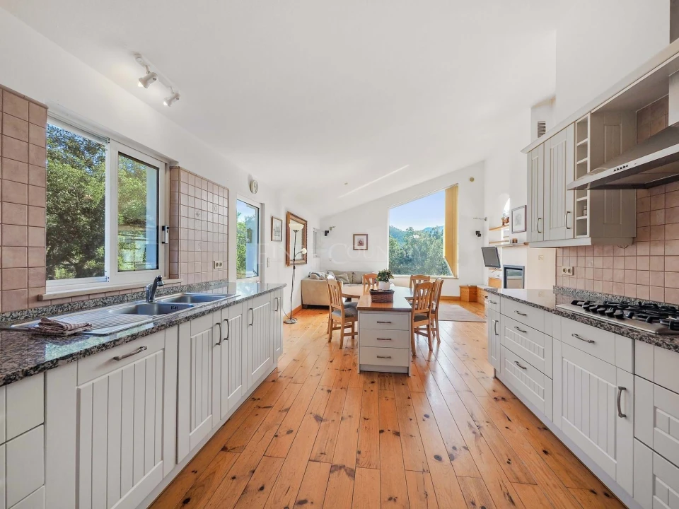 Moradia T5 para Venda em Monchique Foto 9