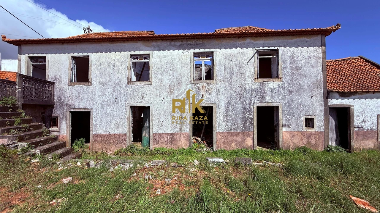 Moradia T8 para Venda em Prazeres Foto 4