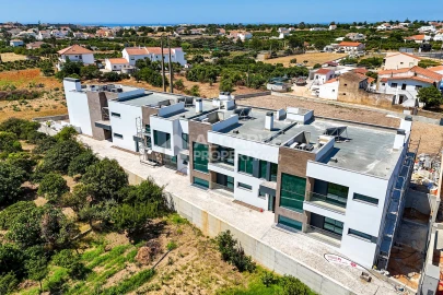 Moradia T3 para Venda em Albufeira e Olhos de Água