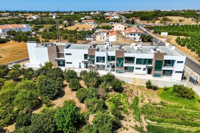 Moradia T3 para Venda em Albufeira e Olhos de Água
