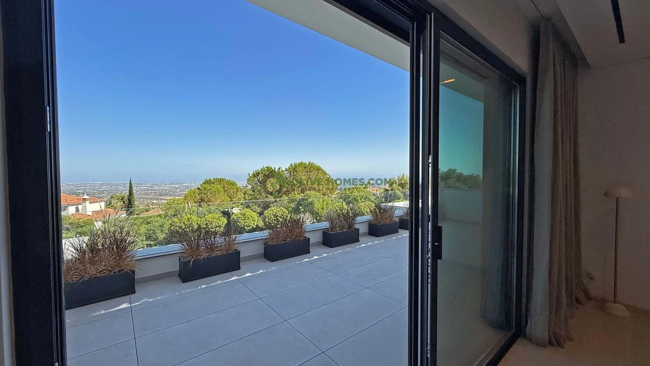 Moradia T5 para Venda em Loule (São Clemente) Foto 46