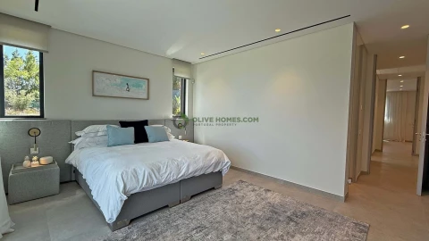 Moradia T5 para Venda em Loule (São Clemente)