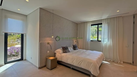 Moradia T5 para Venda em Loule (São Clemente)