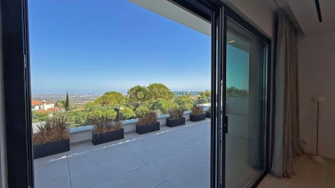 Moradia T5 para Venda em Loule (São Clemente)