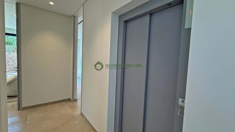 Moradia T5 para Venda em Loule (São Clemente)