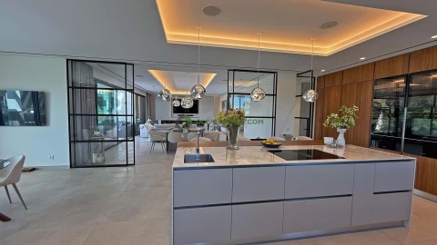 Moradia T5 para Venda em Loule (São Clemente)