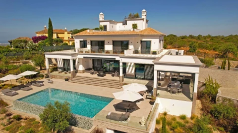 Moradia T5 para Venda em Loule (São Clemente)