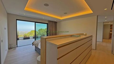 Moradia T5 para Venda em Loule (São Clemente)