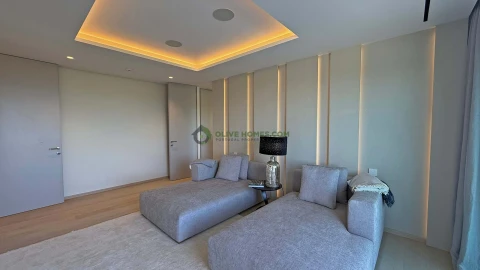 Moradia T5 para Venda em Loule (São Clemente)