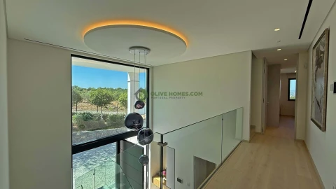 Moradia T5 para Venda em Loule (São Clemente)