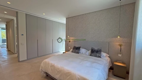 Moradia T5 para Venda em Loule (São Clemente)