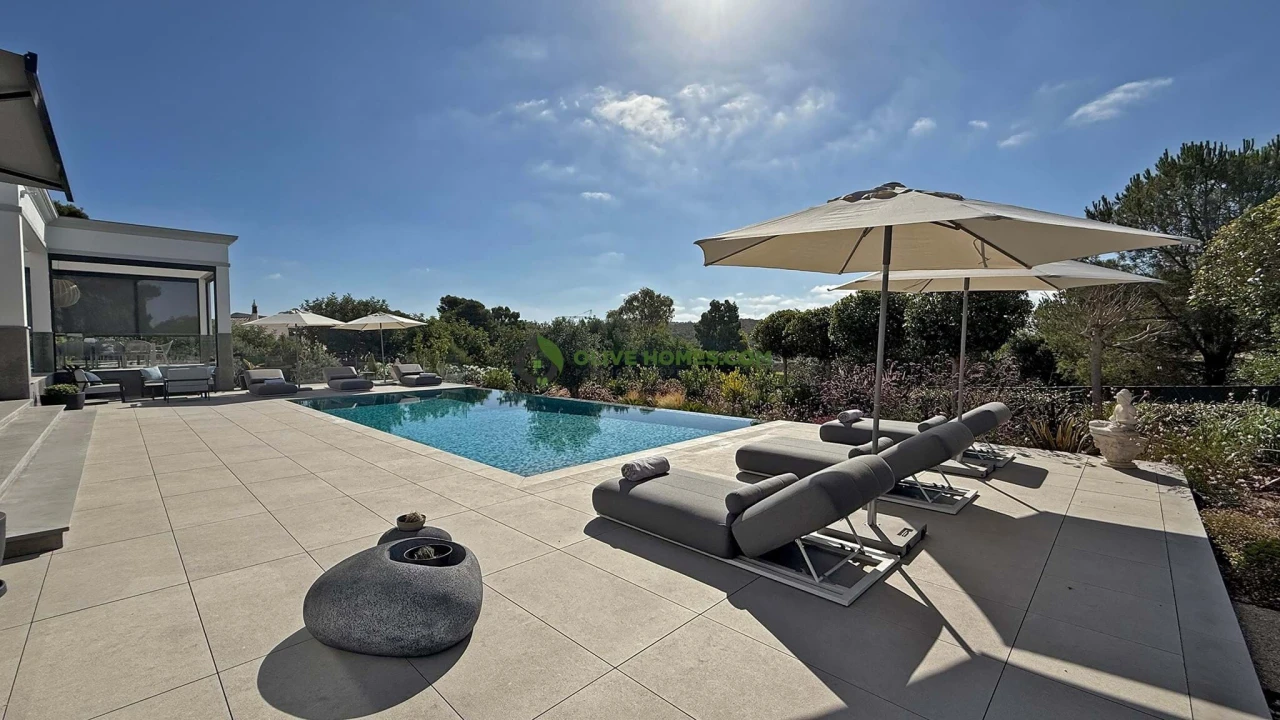 Moradia T5 para Venda em Loule (São Clemente) Foto 20