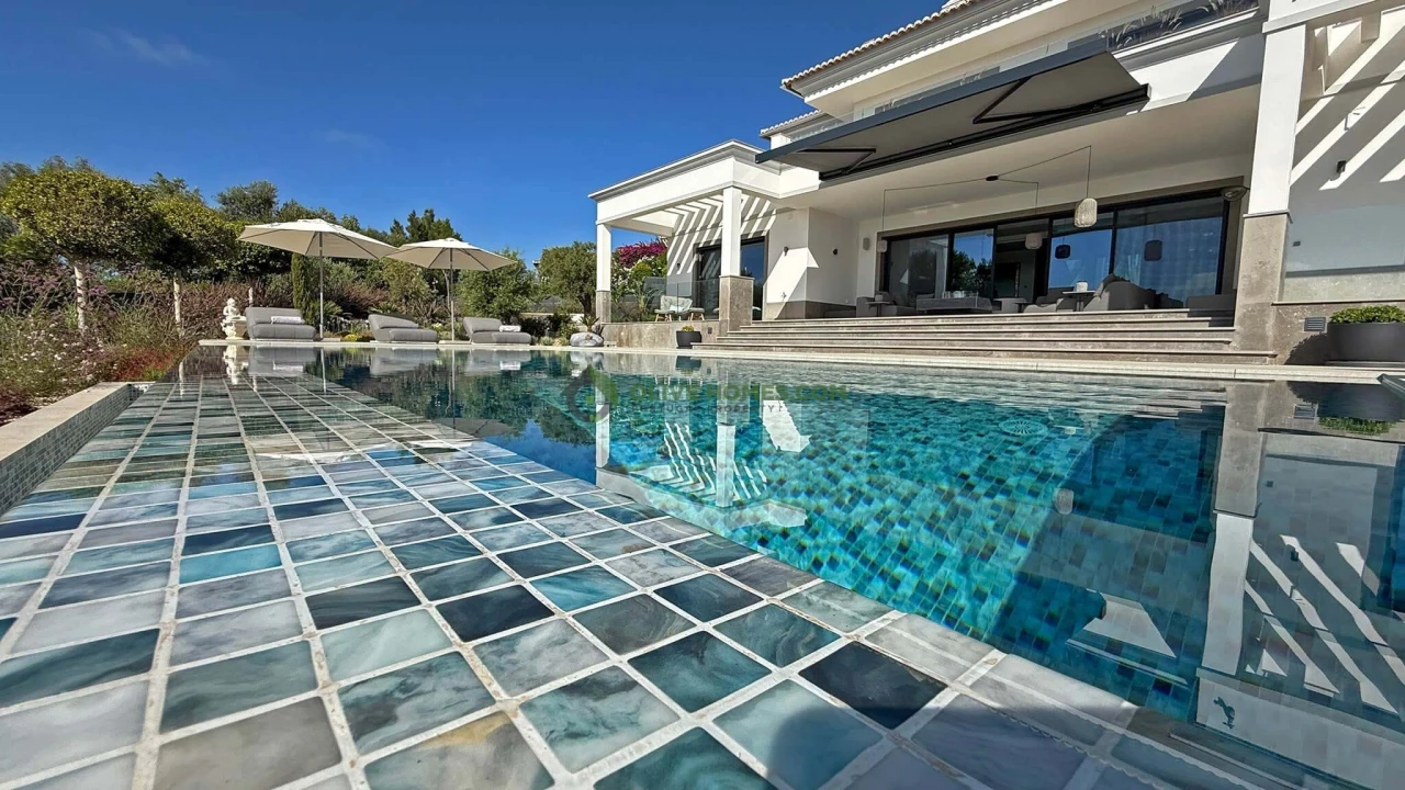 Moradia T5 para Venda em Loule (São Clemente) Foto 9