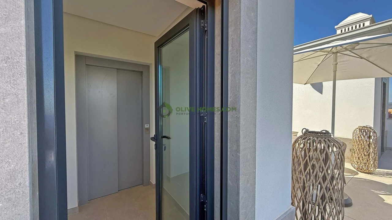 Moradia T5 para Venda em Loule (São Clemente) Foto 37
