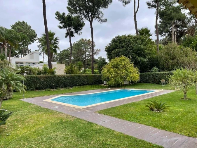 Moradia T4 para Venda em Charneca de Caparica e Sobreda Foto 18