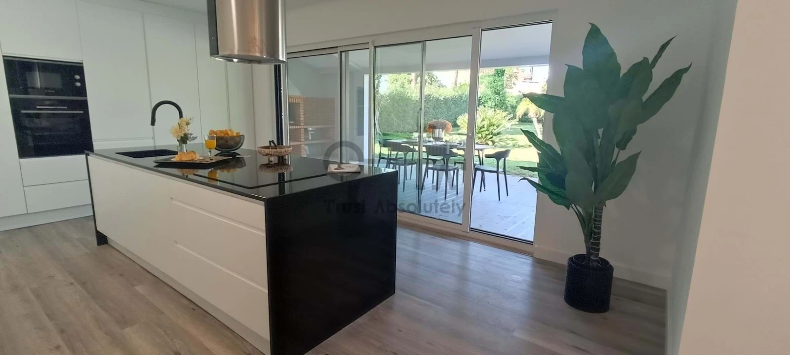 Moradia T4 para Venda em Charneca de Caparica e Sobreda Foto 8
