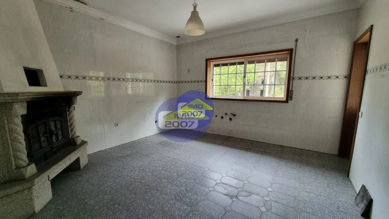 Apartamento T3 para Venda em Carregosa Foto 9